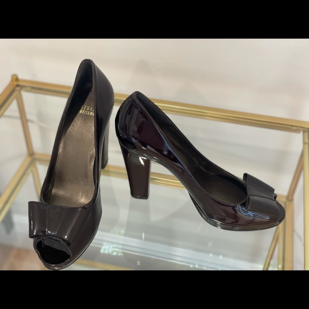 Stuart Weitzman patent pumps. - Picture 2 of 10